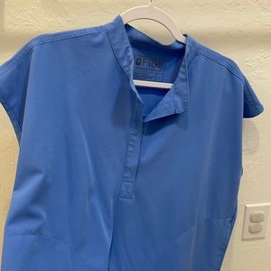 Women’s Figs Rafaela top size large